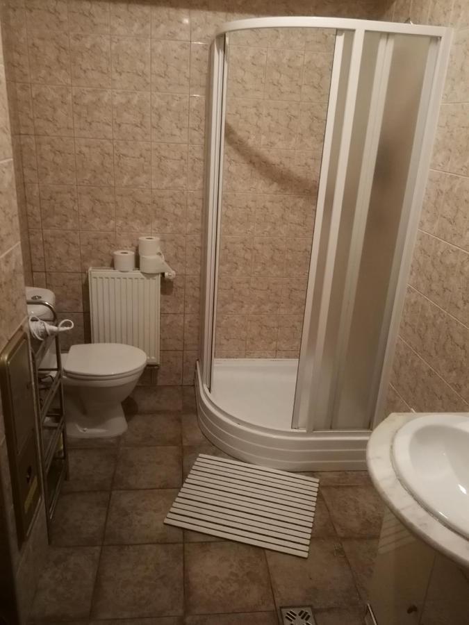 Vila Barrandov Prag Exteriör bild